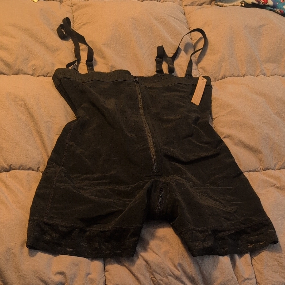Black Women's Shapewear Bodysuit
